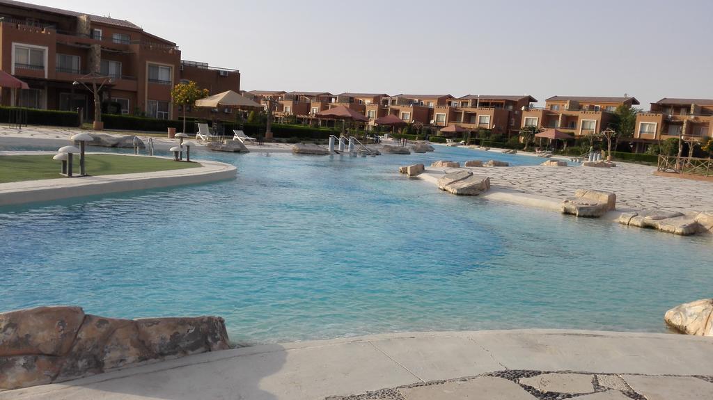 Three-Bedroom Garden Chalet At Marina Wadi Degla For Families Ain Sukhna Habitación foto